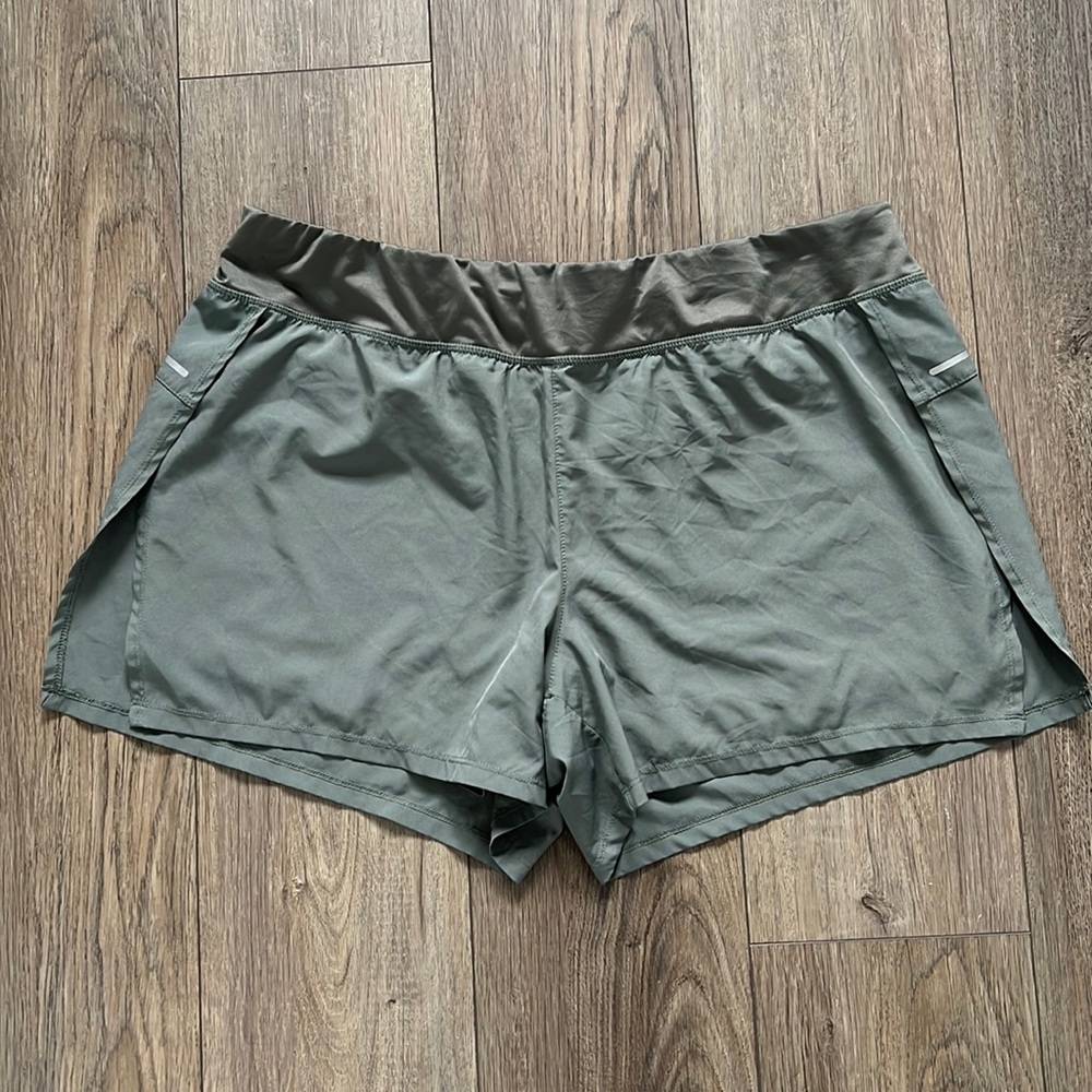 Avia Plus Size Women’s Athletic Shorts‎ In Olive Size XXL(20)